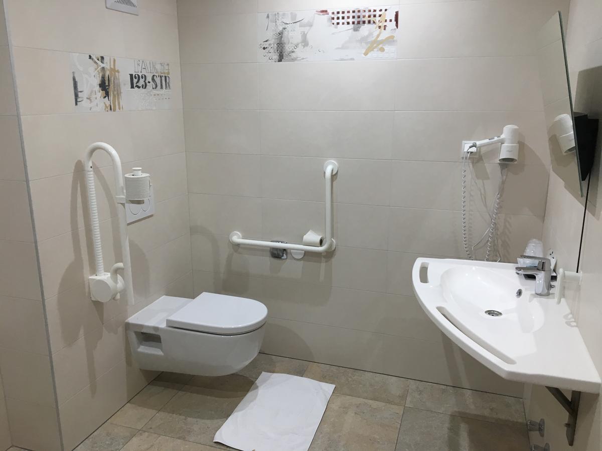 Seminarhotel Daniels Голс Екстериор снимка